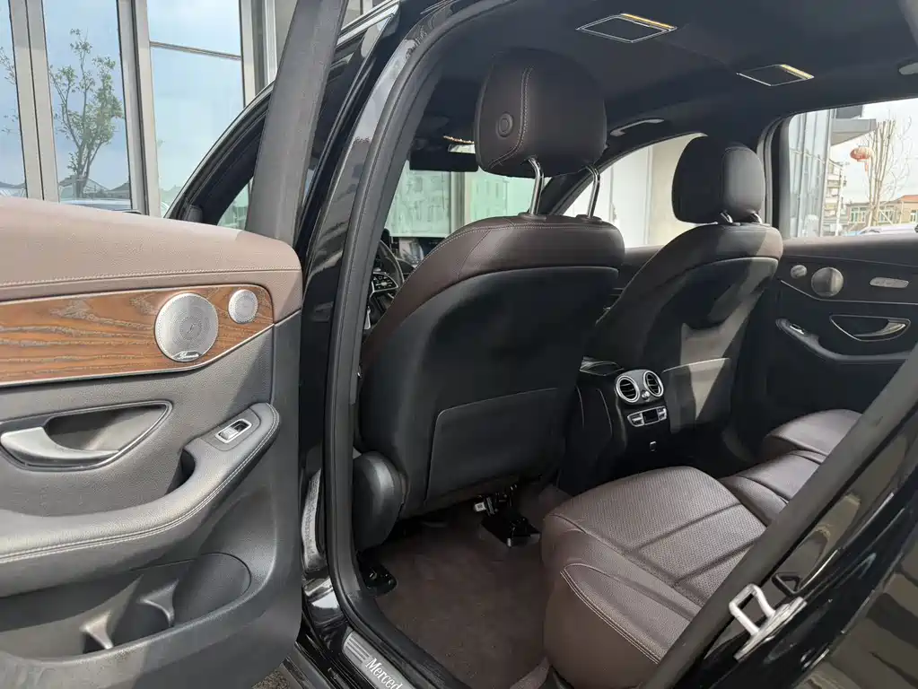 Mercedes-Benz GLC — миниатюра 7