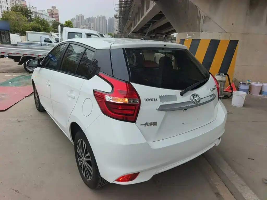 Toyota Vios FS — миниатюра 5