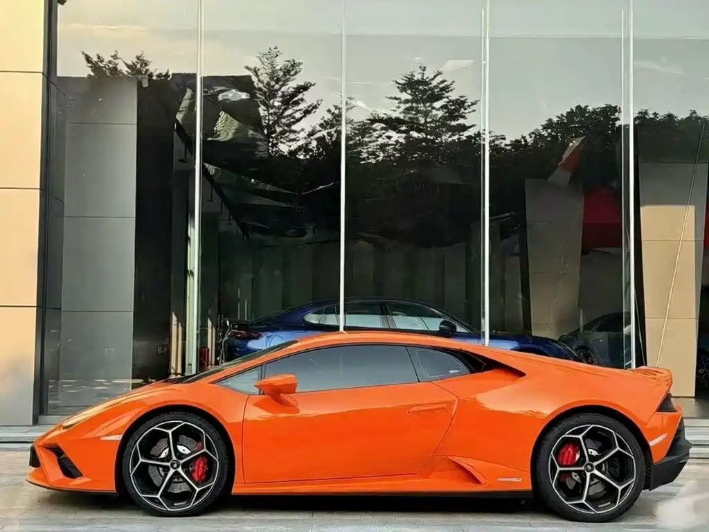Lamborghini Huracán — миниатюра 3