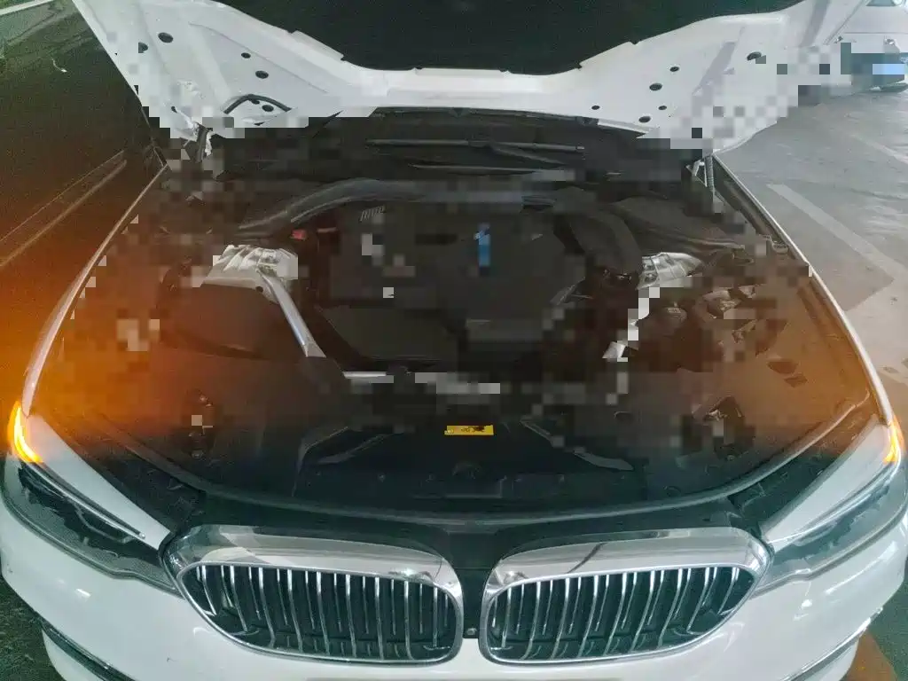 BMW 5 Series New Energy — миниатюра 21