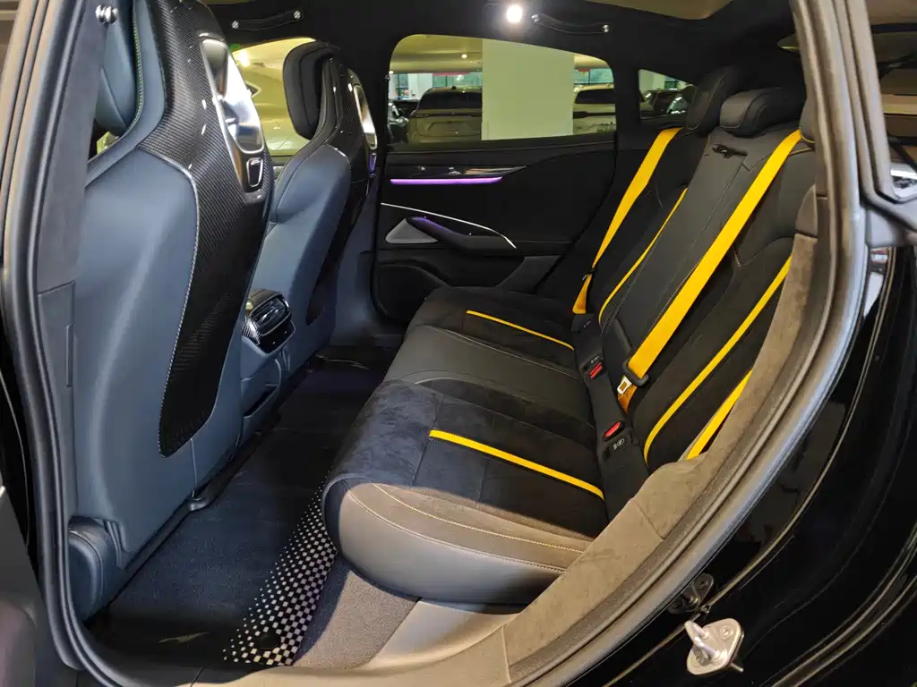 Xiaomi SU7 Ultra — миниатюра 8