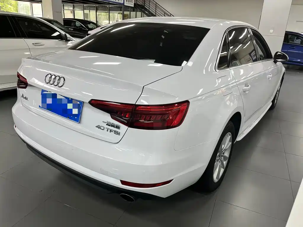 Audi A4L — миниатюра 11