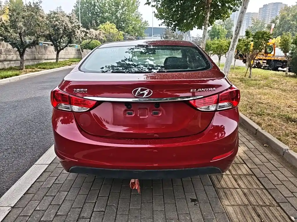 Hyundai Elantra Langdong — миниатюра 6