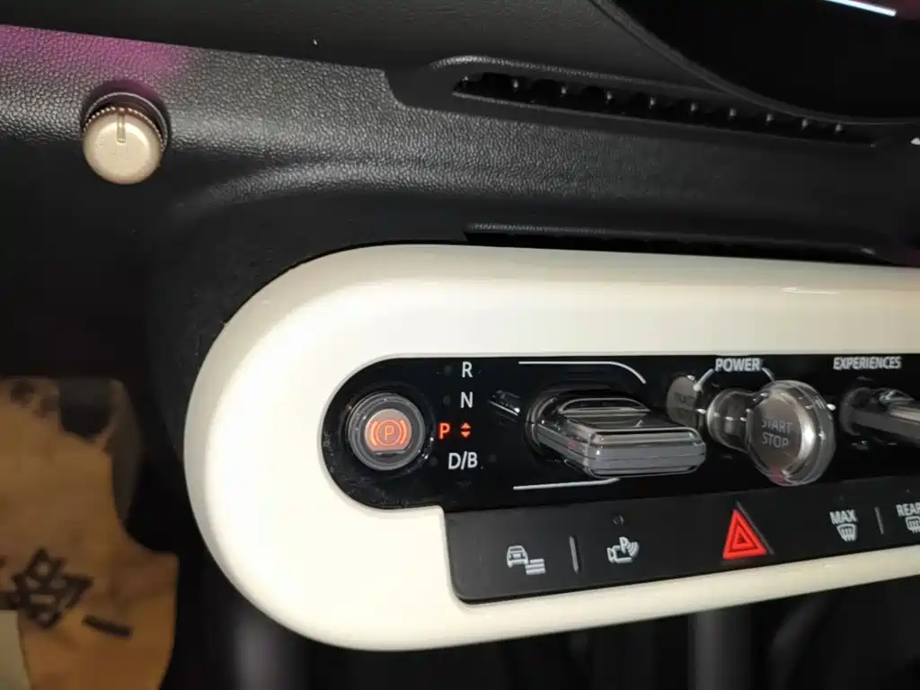 MINI MINI COOPER EV — миниатюра 14