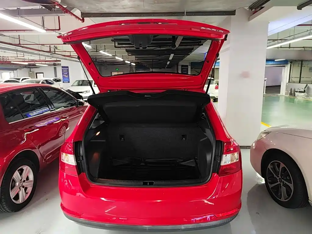 Skoda Rapid Spaceback — миниатюра 19