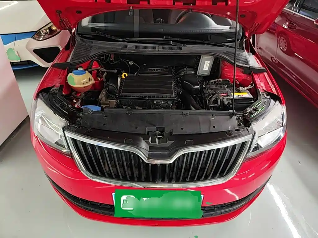 Skoda Rapid Spaceback — миниатюра 20