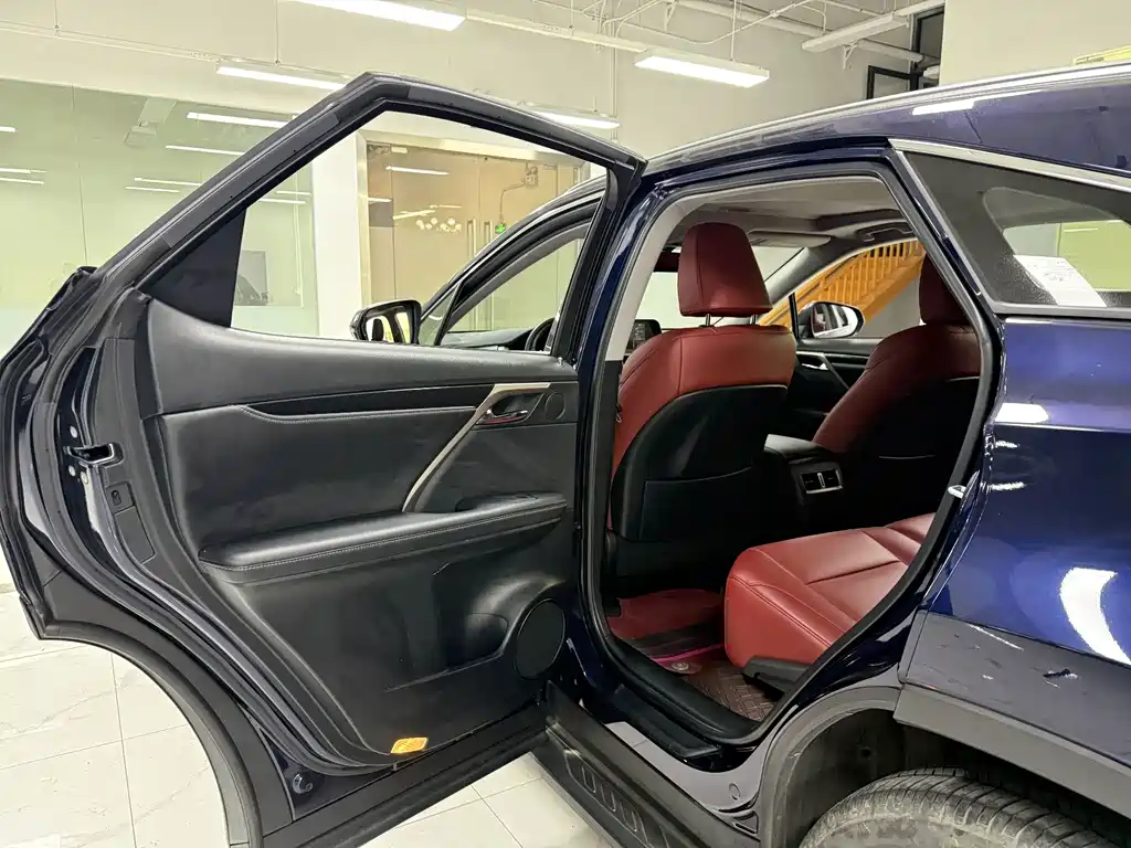 Lexus RX — миниатюра 13