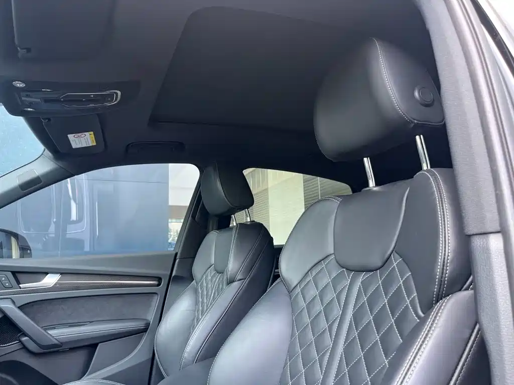 Audi Q5L Sportback — миниатюра 13