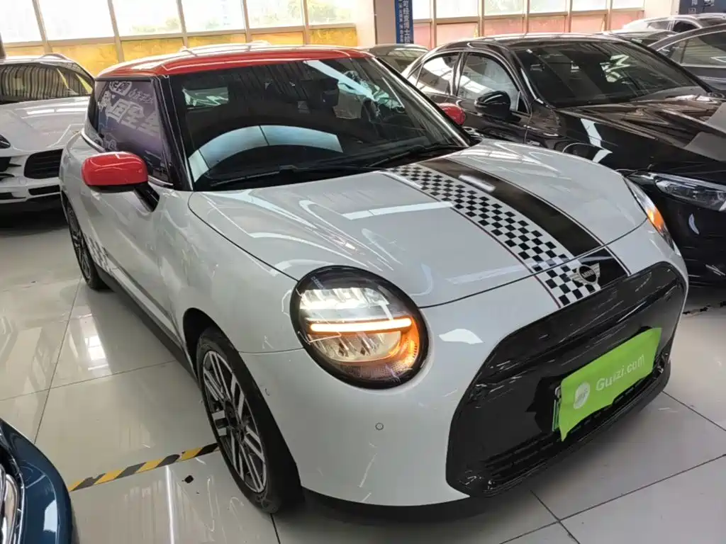 MINI MINI COOPER EV — миниатюра 4