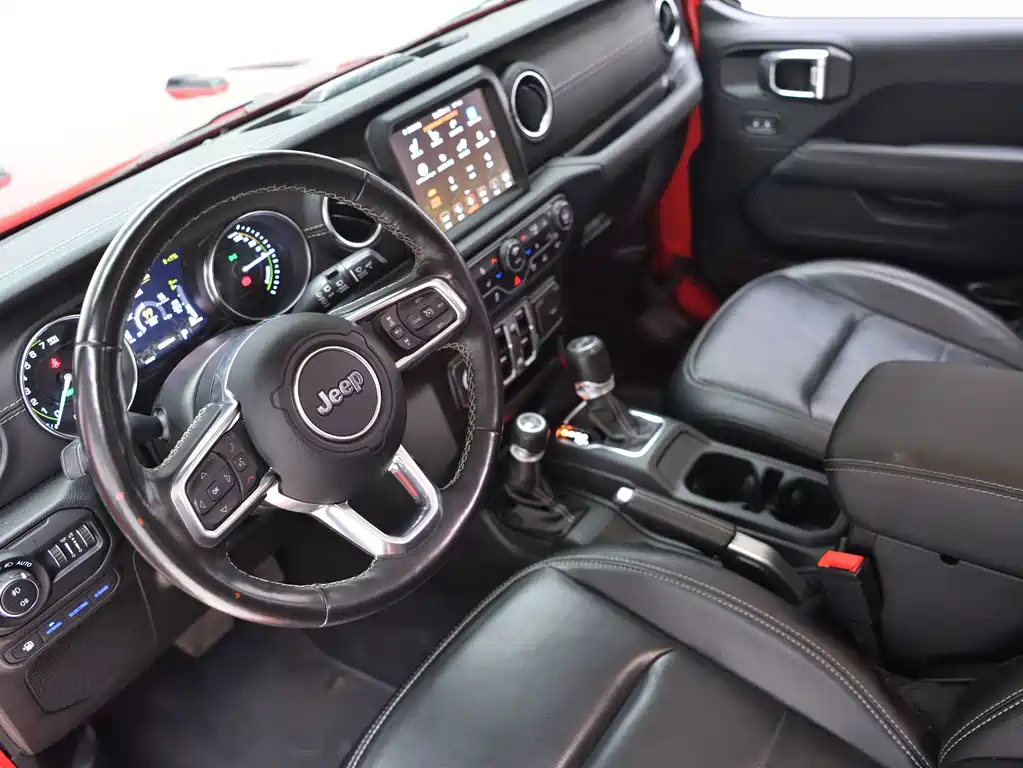 Jeep Wrangler PHEV — миниатюра 14