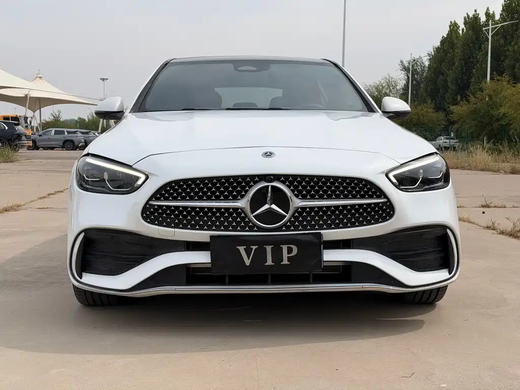 Mercedes-Benz C-Class — миниатюра 2