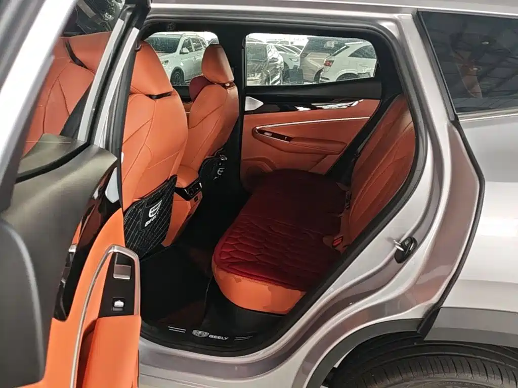 Geely Boyue — миниатюра 17