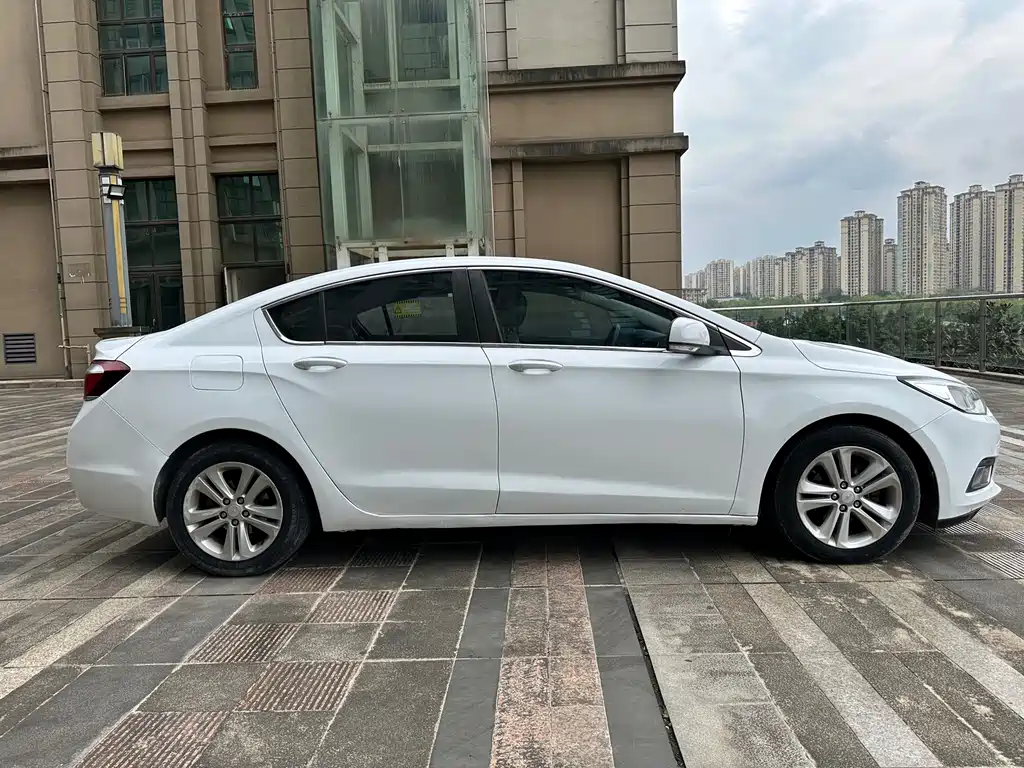 Chevrolet Cruze 1.5L Auto Luxury Edition, фото 7
