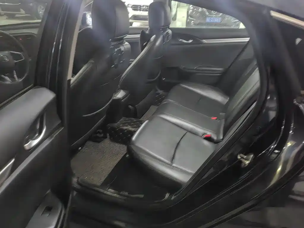 Honda Civic 2019 220TURBO CVT V