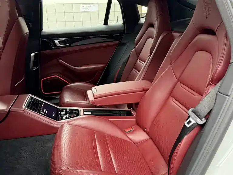 Porsche Panamera — миниатюра 10