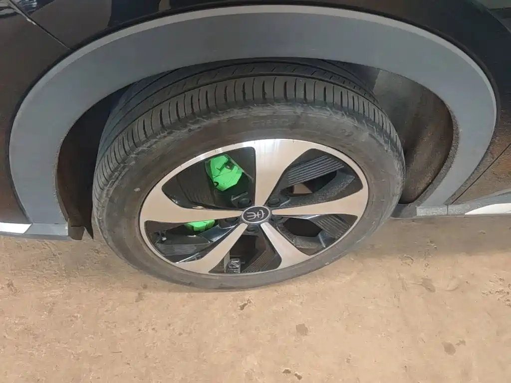 BYD PLUS New Energy — миниатюра 23