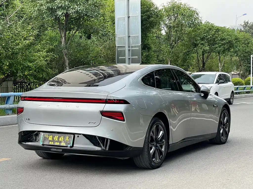 XPeng P7 — миниатюра 7