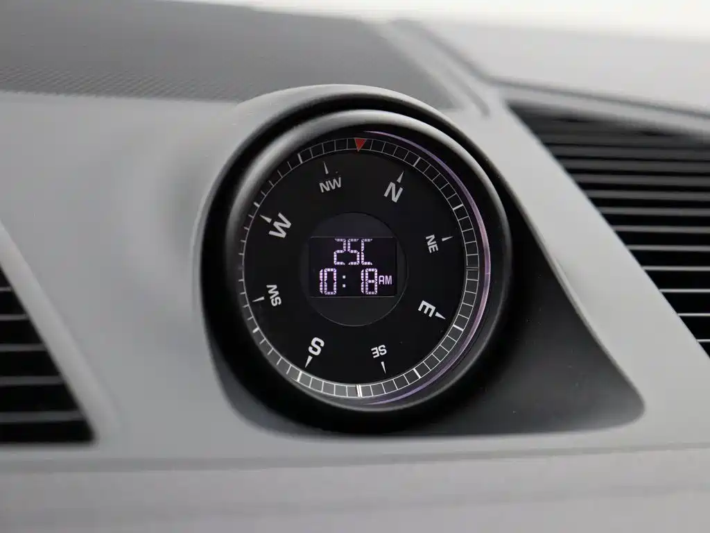 Porsche Cayenne — миниатюра 25