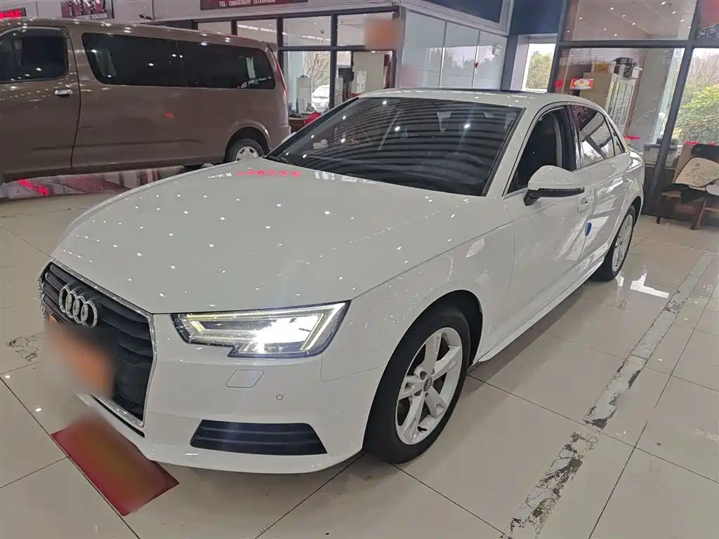 Audi A4L 2017