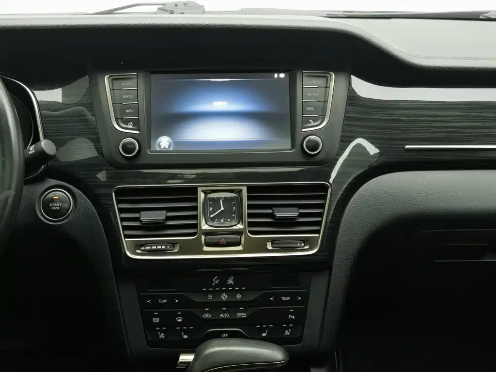 Hongqi Hongqi H7 — миниатюра 12