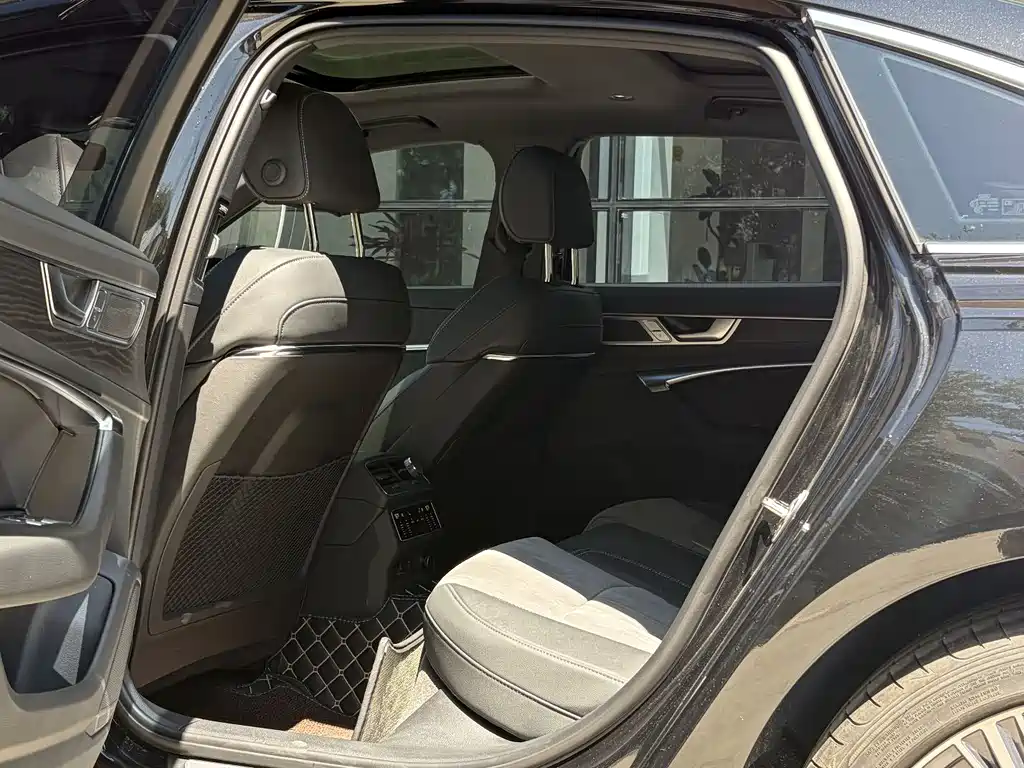 Audi A6L 2024 45 TFSI quattro