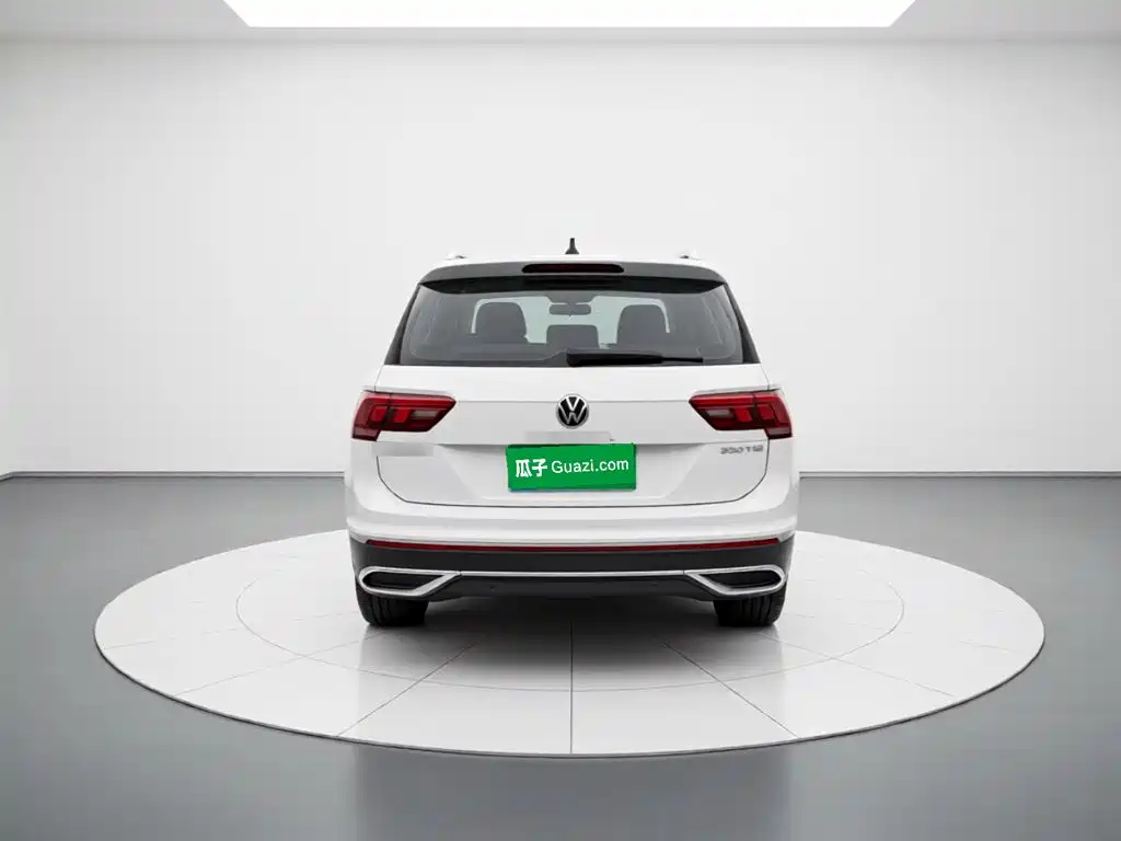 Volkswagen Tiguan L — миниатюра 5