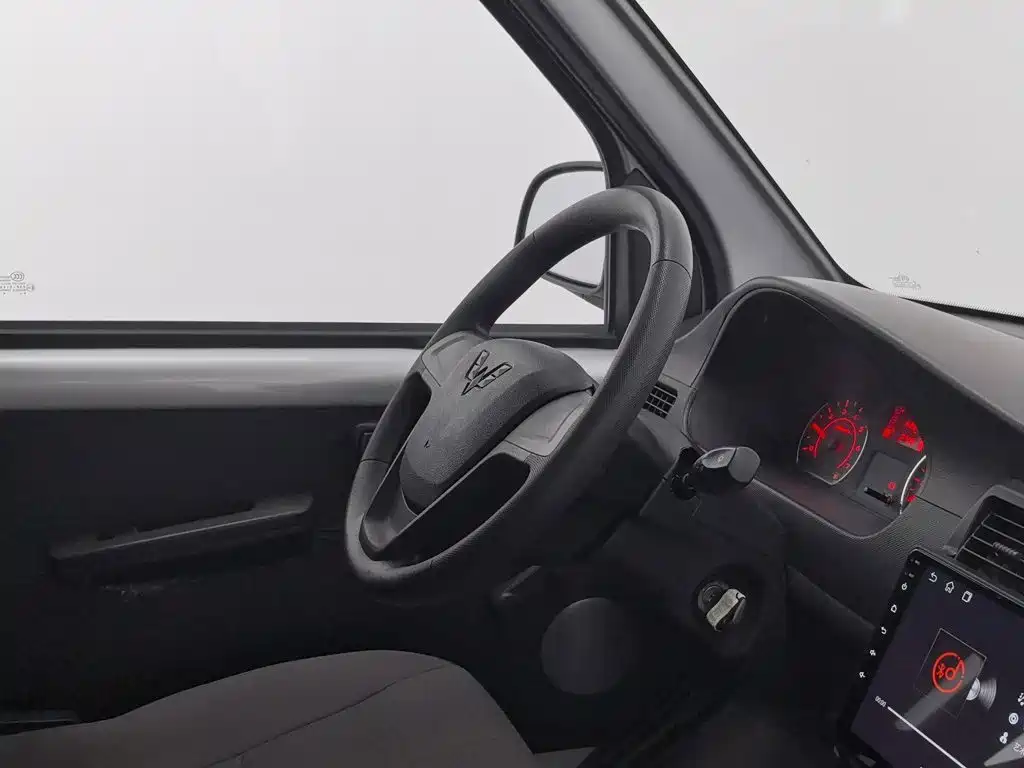 Wuling Rongguang — миниатюра 22