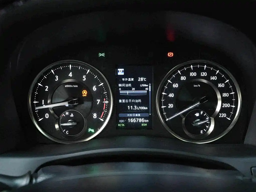 Toyota Alphard — миниатюра 8