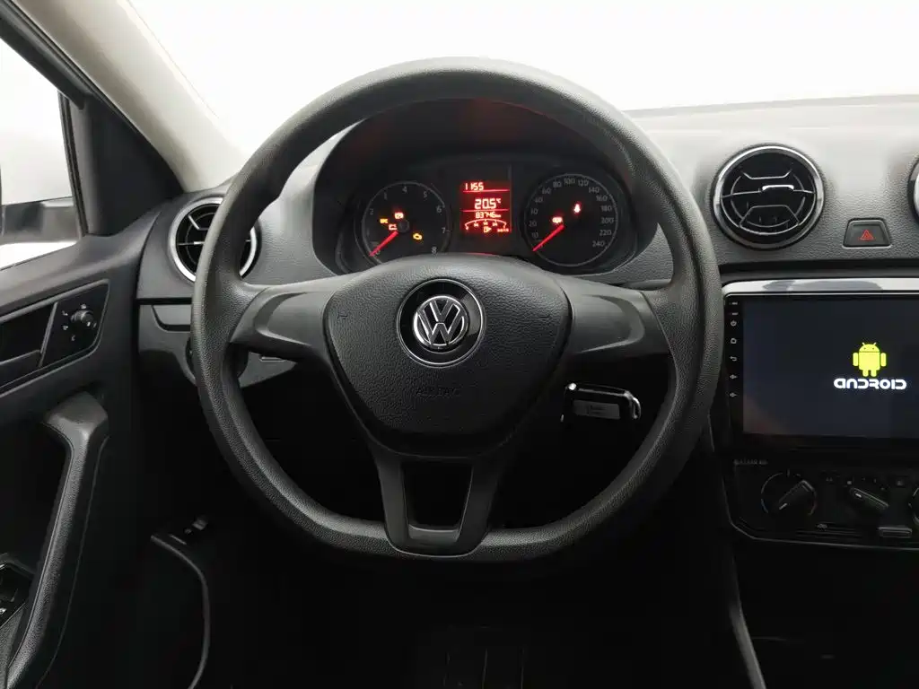 Volkswagen Jetta — миниатюра 11