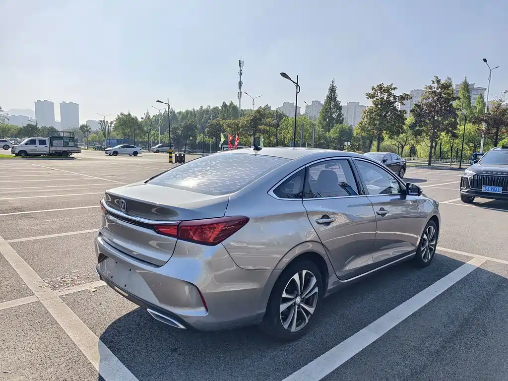 Changan Eado — миниатюра 5
