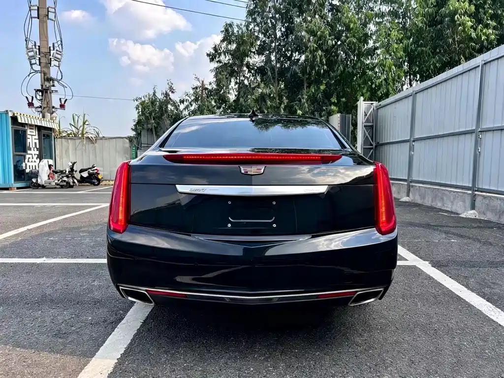 Cadillac XTS — миниатюра 5
