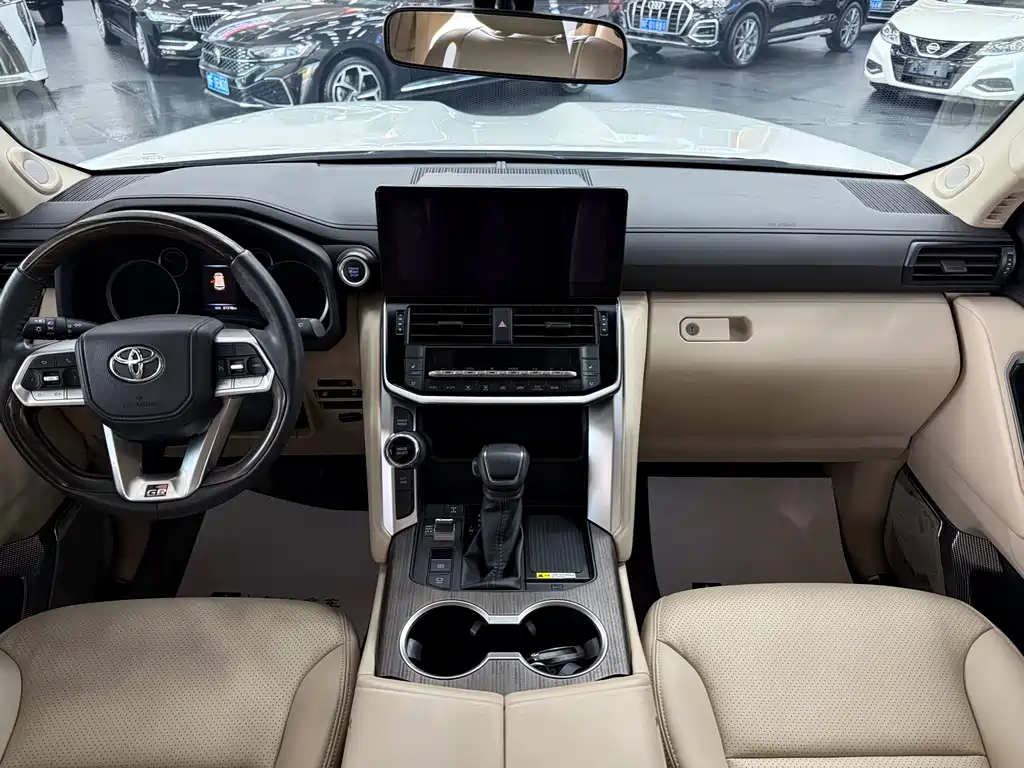 Toyota Land Cruiser — миниатюра 6
