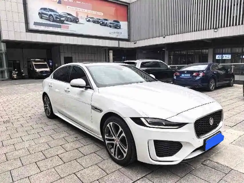 Jaguar XEL — миниатюра 3