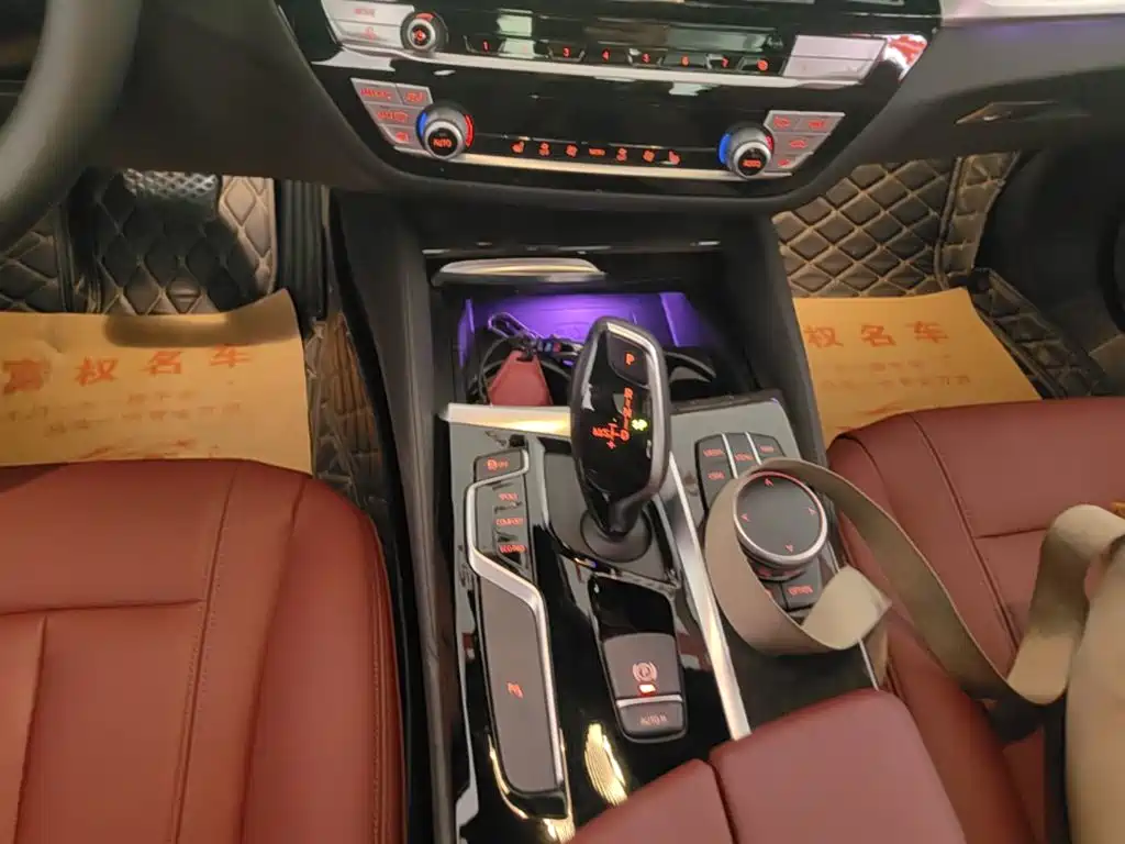 BMW 5 Series — миниатюра 14