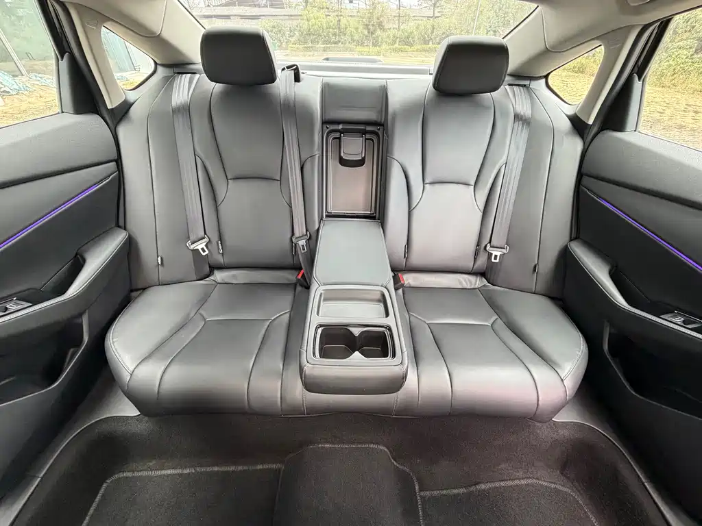 Honda Accord — миниатюра 20