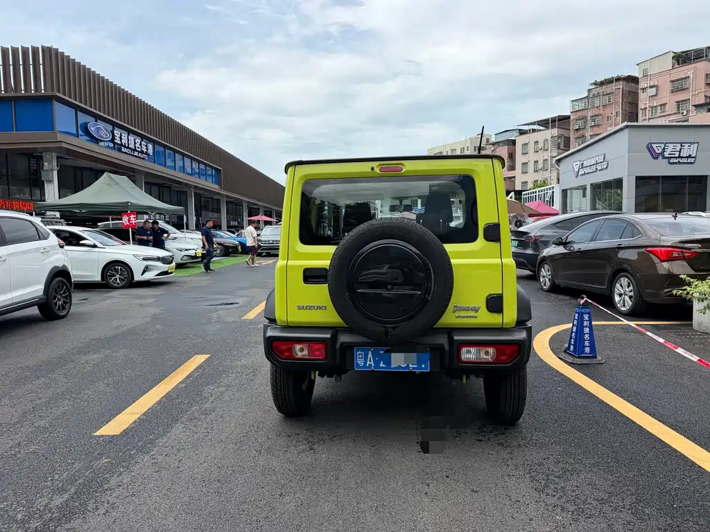Suzuki Jimny — миниатюра 5