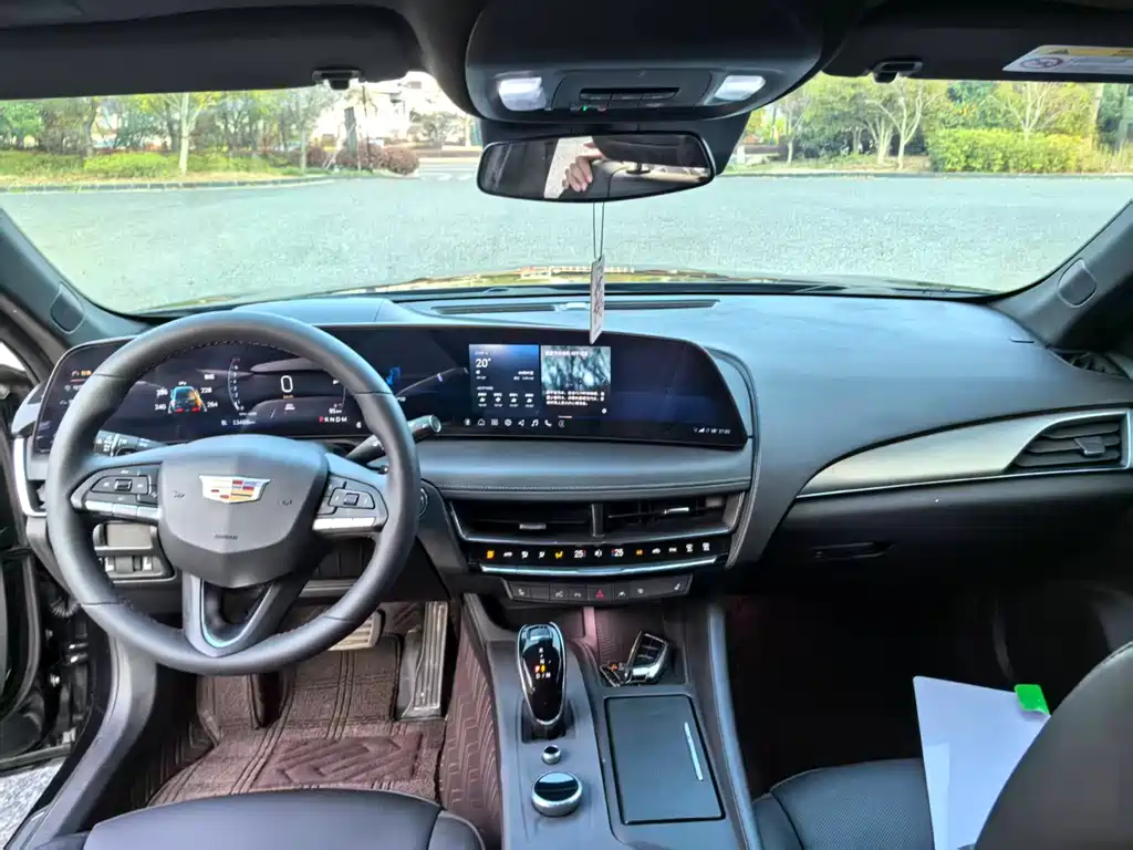 Cadillac CT5 2025 28T Sport