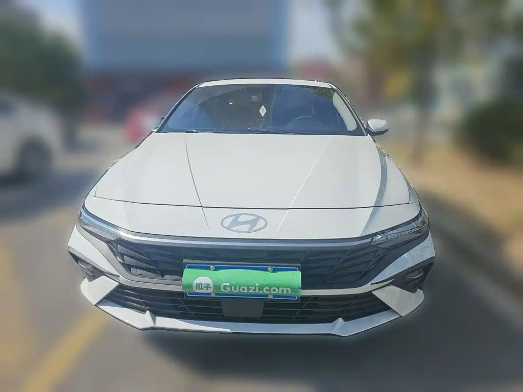 Hyundai Elantra — миниатюра 2
