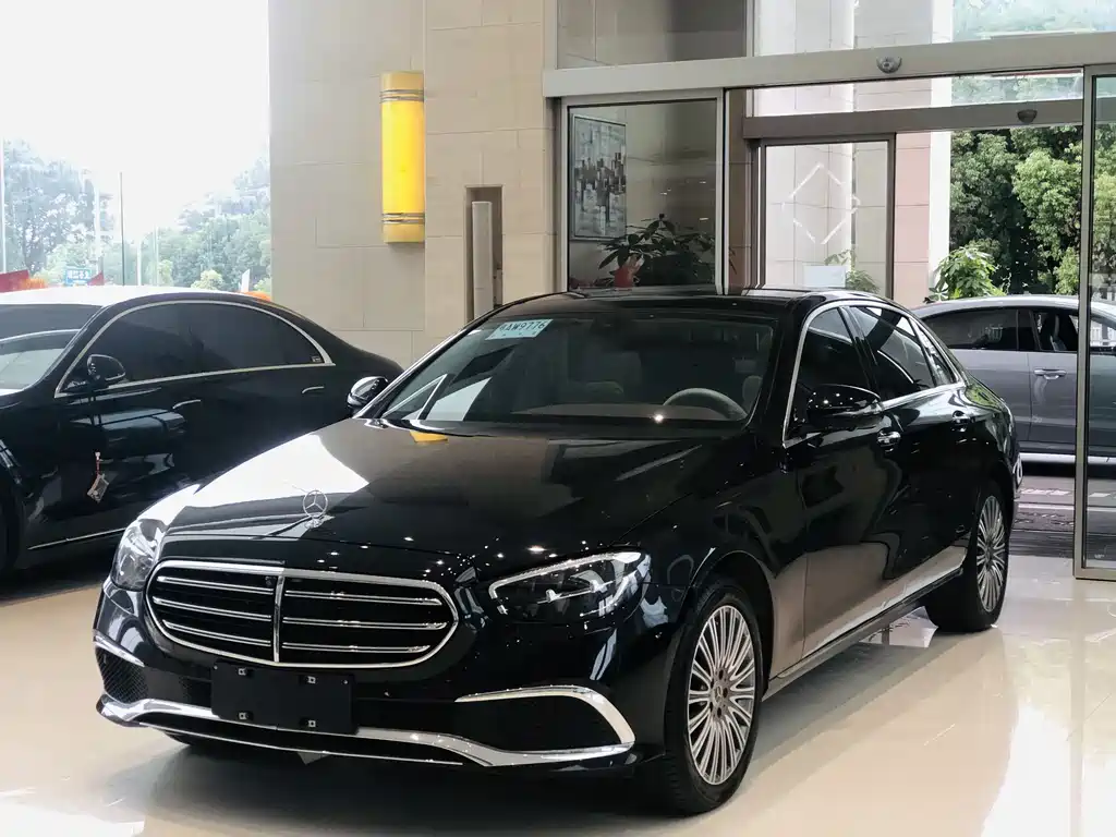 Mercedes-Benz E-Class 2022