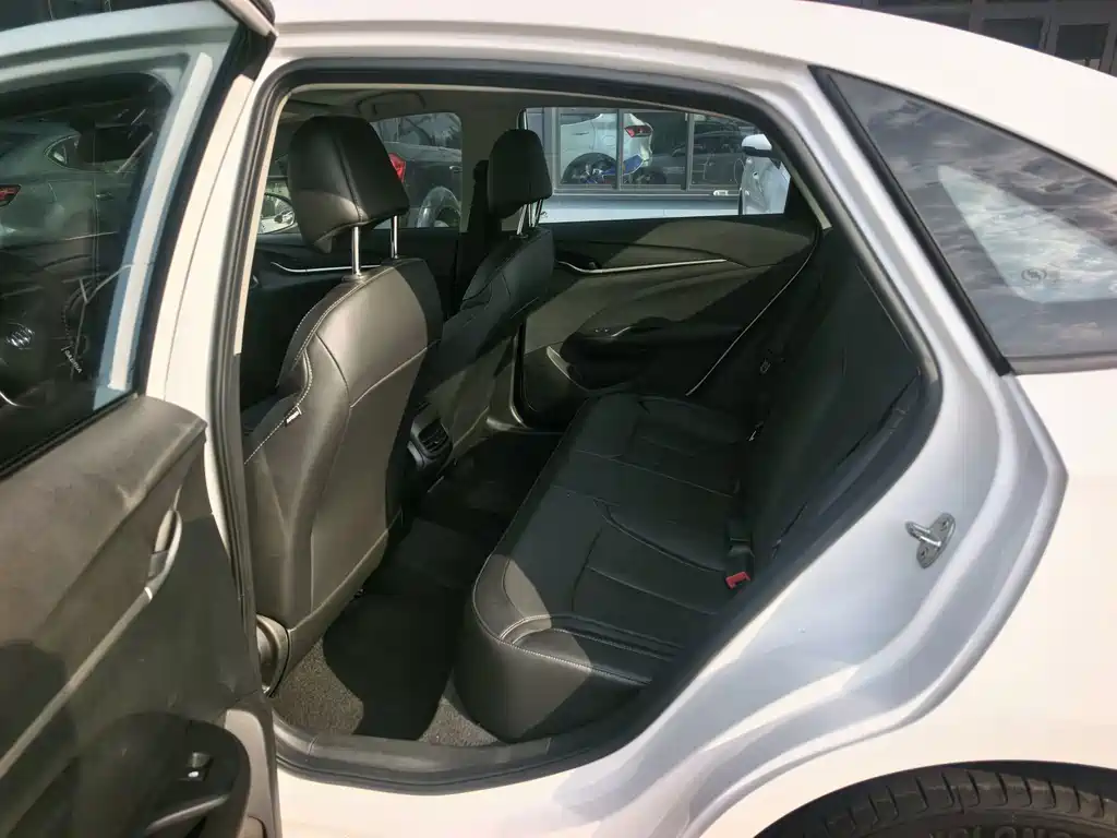 Buick Excelle — миниатюра 5