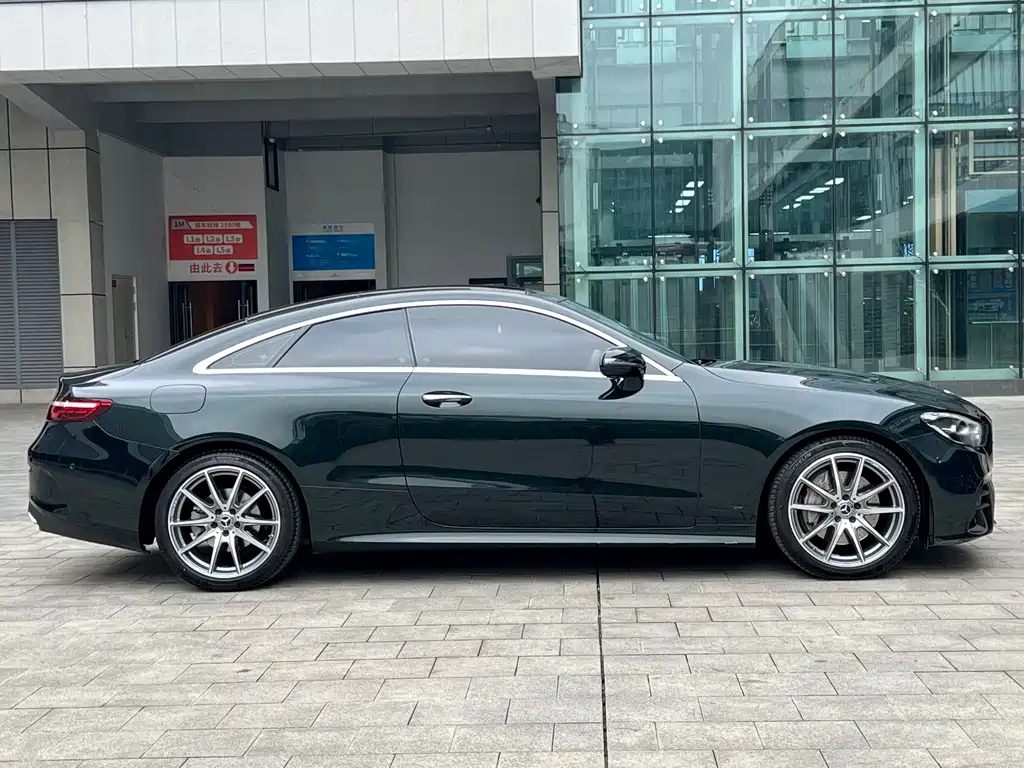 MERCEDES-BENZ E CLASS