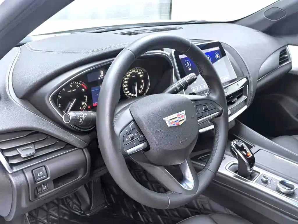 Cadillac CT5 — миниатюра 5