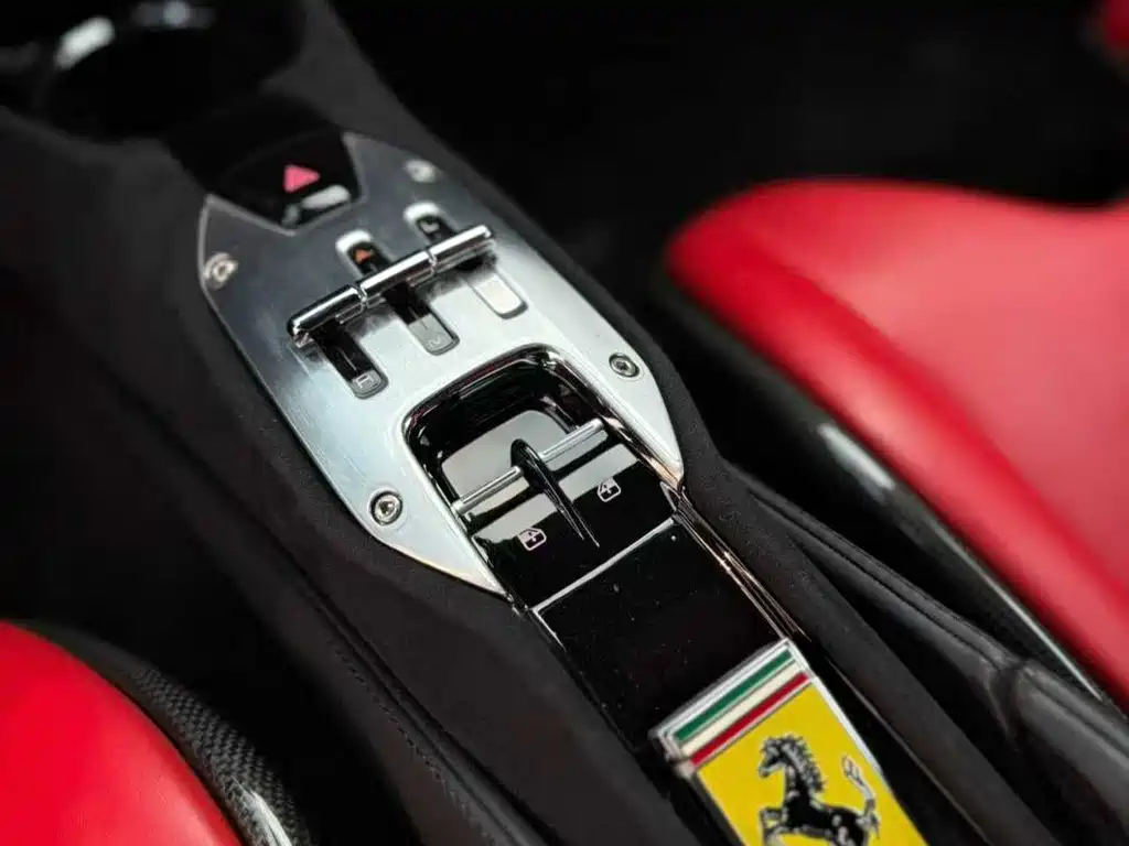 Ferrari SF90 2020 3.9T V8 Stradale