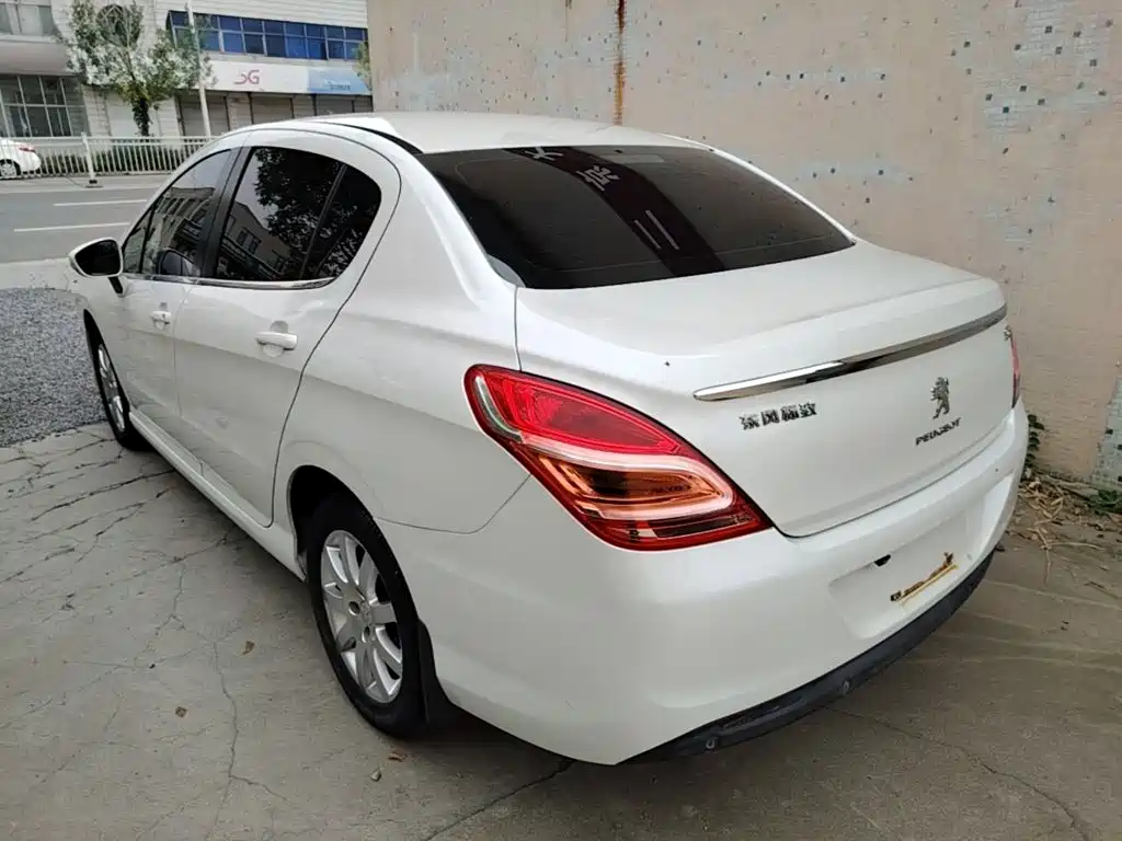 Peugeot 308 — миниатюра 5