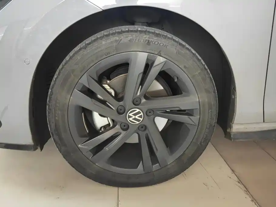 Volkswagen Golf — миниатюра 6
