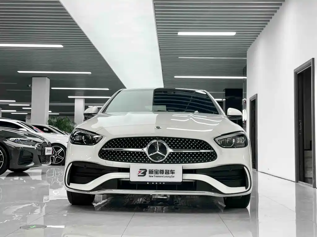 Mercedes-Benz C-Class — миниатюра 2