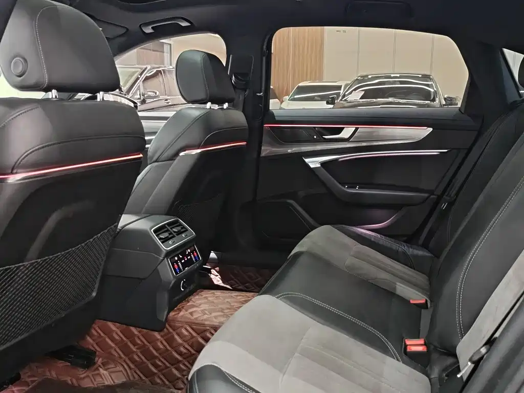 Audi A6L — миниатюра 6