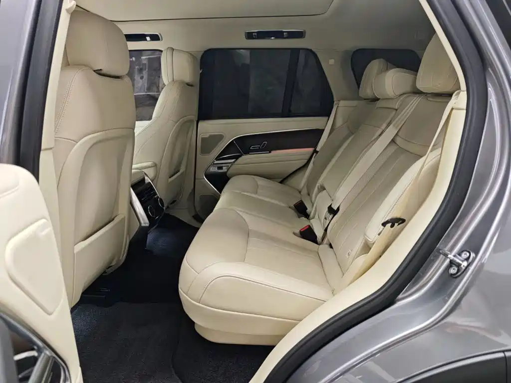 Land Rover Range Rover — миниатюра 9