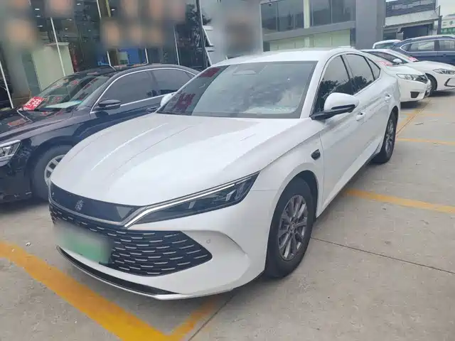 2025 BYD Qin