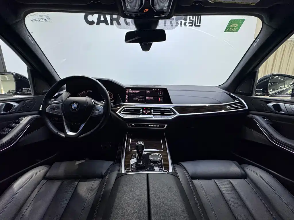 BMW X7 — миниатюра 19
